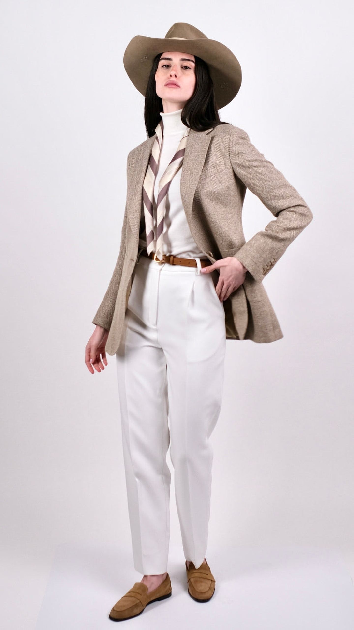 Costum Toscana by Iorgoni