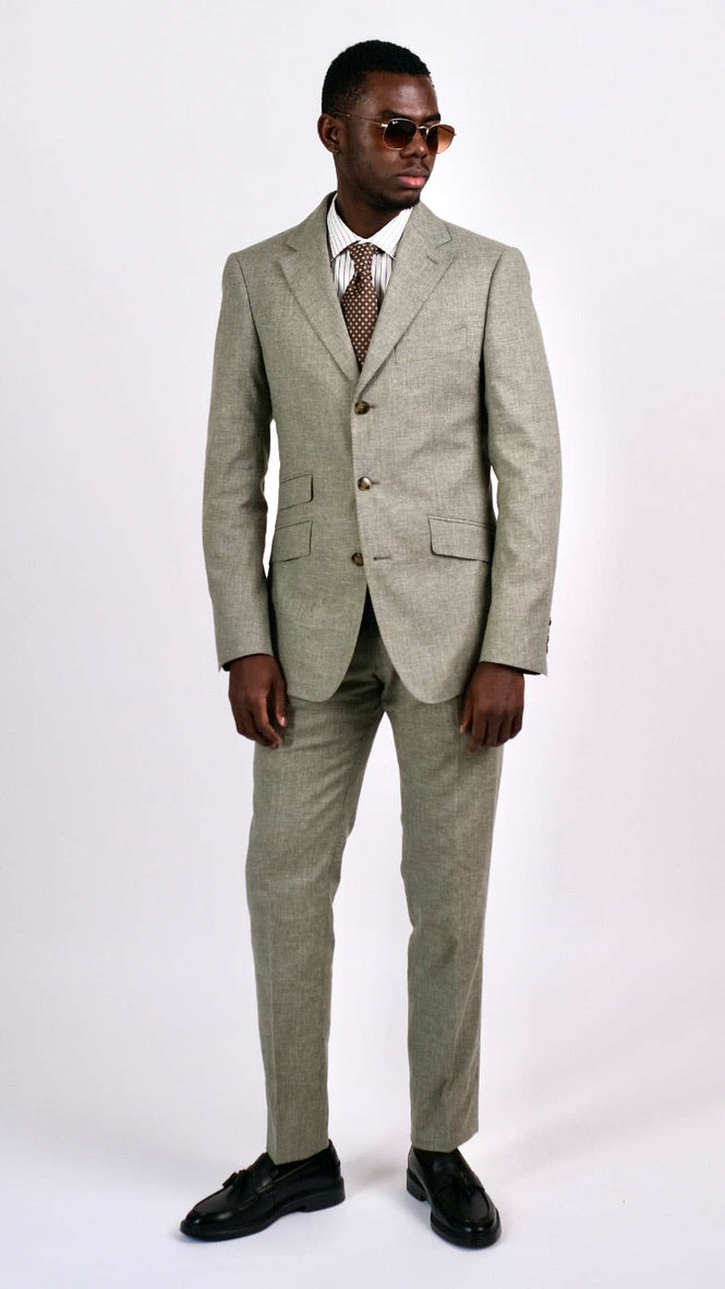 Costum Verde Deschis by Iorgoni