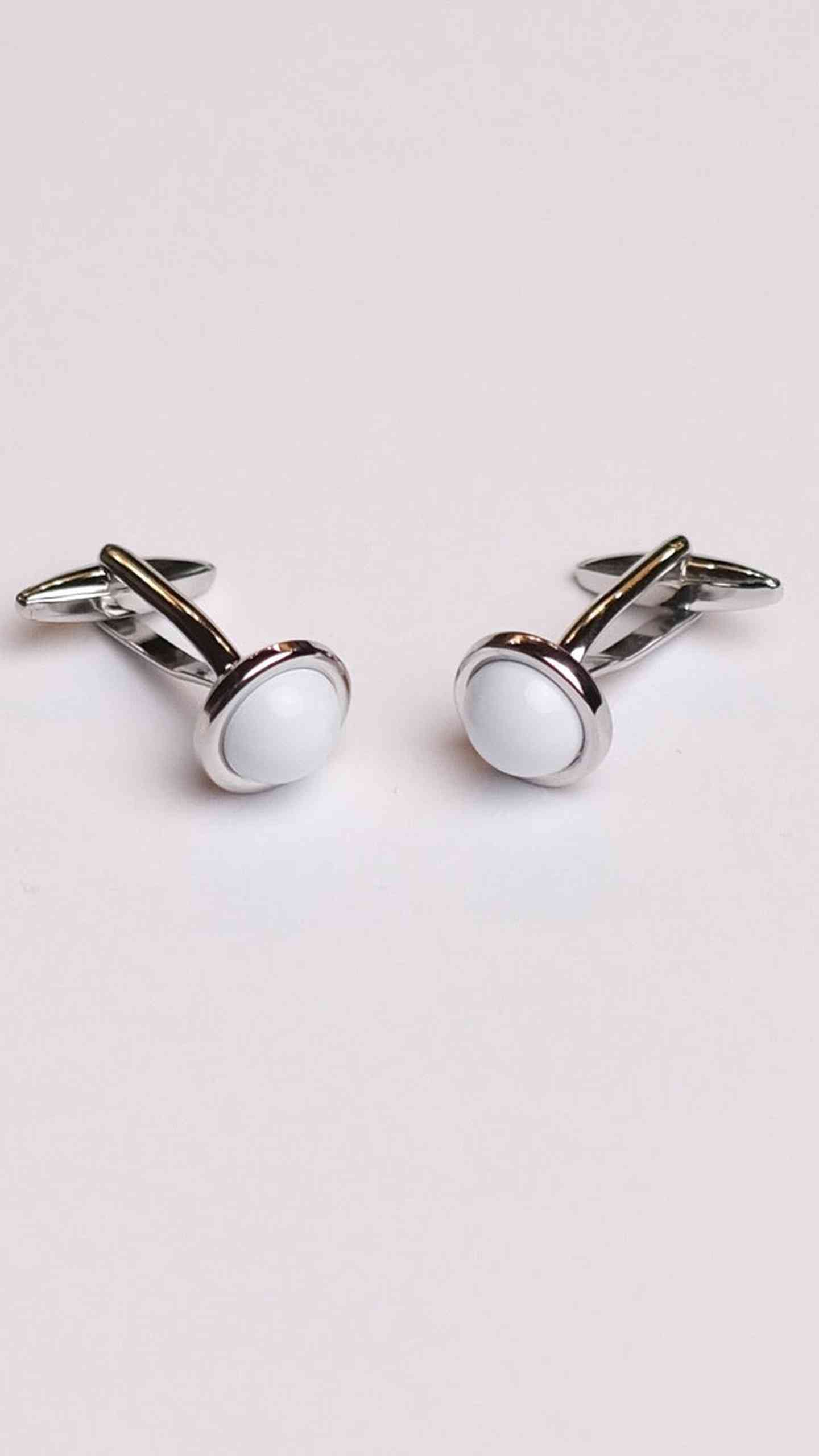 Butoni Rotunzi Albi by Iorgoni